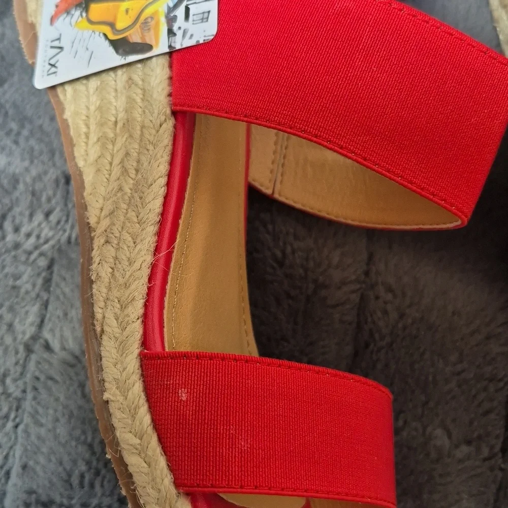 Taxi Lucy Red Wedge Size 38 Espadrilles with Jute Sole From Taxi, New With Tags - Picture 13 of 14